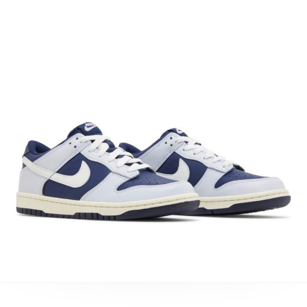Nike Dunk Low - Big Kids Size 4